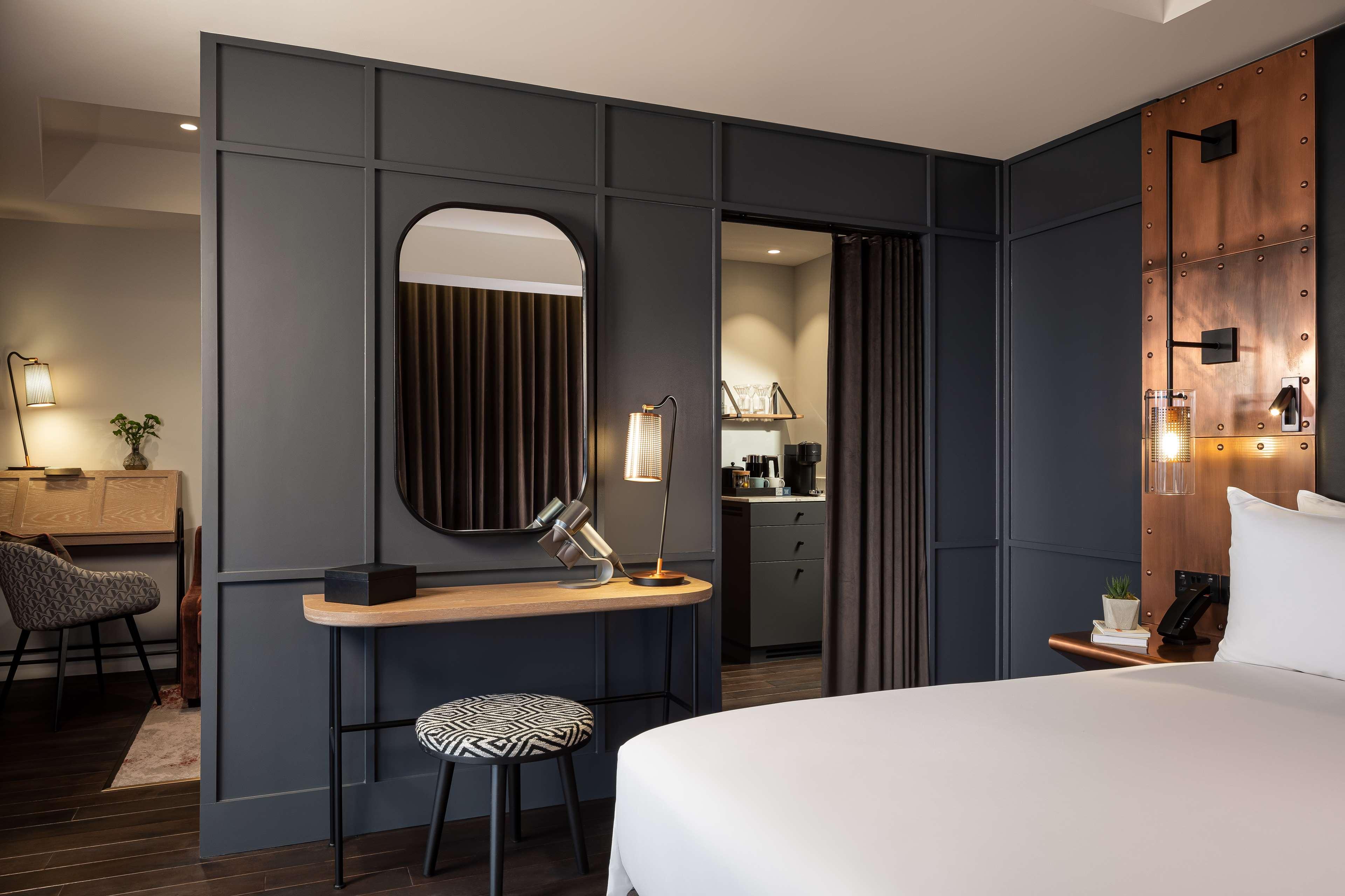 Hotel The Gantry London Curio Collection By Hilton Extérieur photo
